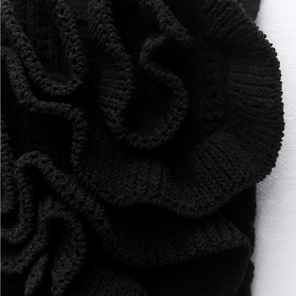 ZARA black ruffled chenille crop top size large - Picture 8 of 13